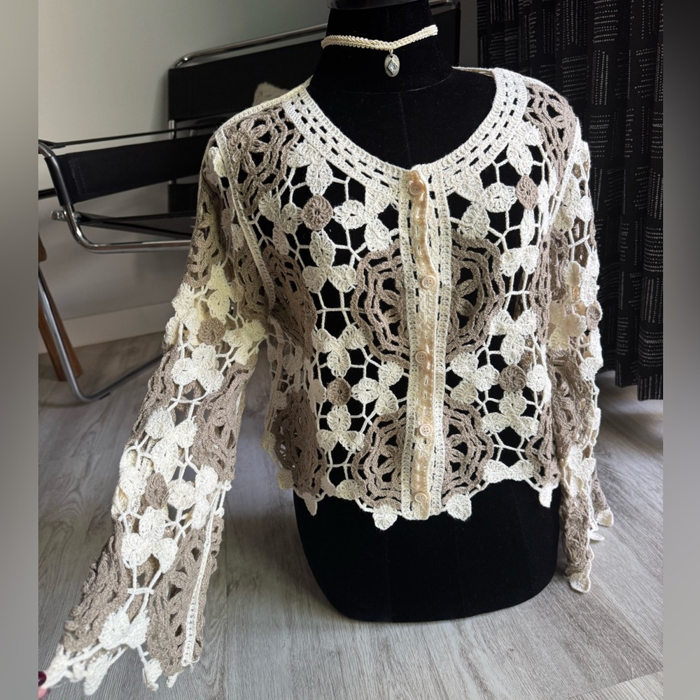 Brand Bazar Cream Ivory & Brown Crochet Boho Cropped Cardigan Sweater SM - MED